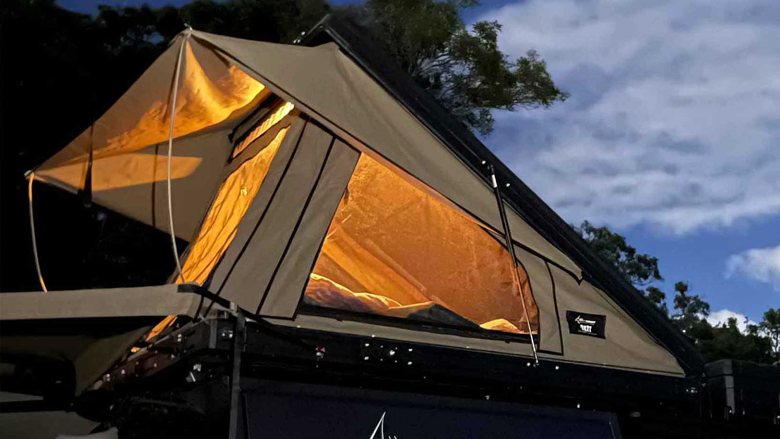 DX27 Clamshell Rooftop tent